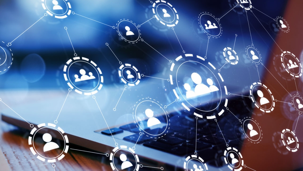 Discover how social media influences consumer behaviour, brand perception and purchasing decisions. Learn how recommendations, reviews and content drive business growth.